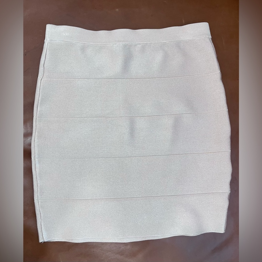 WOW Couture Elegant Bodycon Ivory Skirt - Picture 2 of 3
